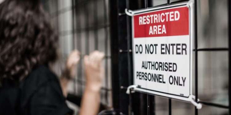 Baidu restricts Google and Bing from scraping content for AI training