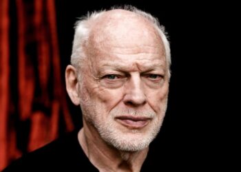 David Gilmour: ‘The rich and powerful have siphoned off the majority of music industry money