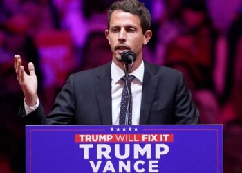 Trump rally comic who disparaged Puerto Rico faces backlash