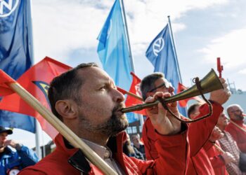 Volkswagen cuts plan sends shock through the ‘Detroit of east Germany’