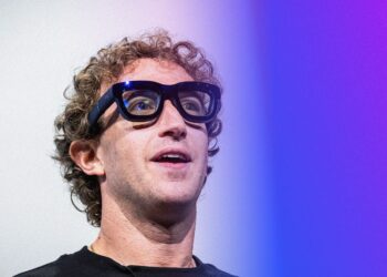 Zuckerberg dines with Trump in Mar-a-Lago