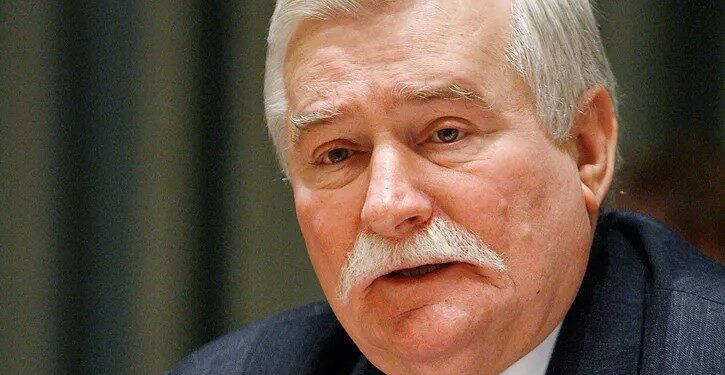 On this day in 1990: Lech Wałęsa elected president of Poland