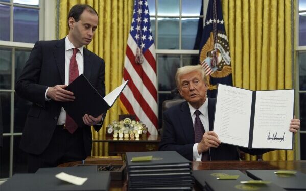 After taking office, Trump pardons 1,500 Jan. 6 defendants