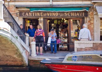 Merchants of Venice: 10 of the city’s most beautiful historic shops