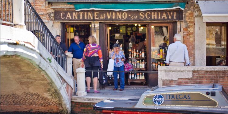 Merchants of Venice: 10 of the city’s most beautiful historic shops