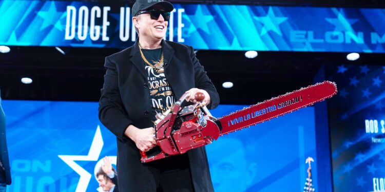 Agencies seek guidance on latest Musk OPM email, with some urging employees to hold off responding