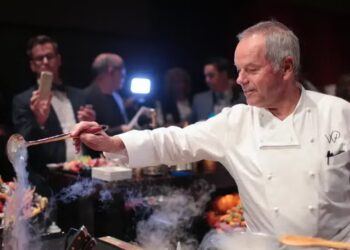From Caviar to Chicken Pot Pie: How Wolfgang Puck feeds Hollywood royalty at the Oscars