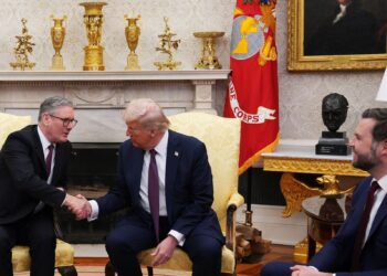 Trump says Putin would keep his word on a Ukraine peace deal