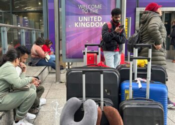 Heathrow partially reopens after fire that caused power cut and travel chaos