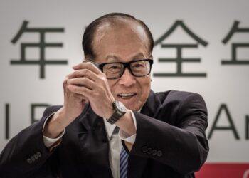 Hong Kong’s richest man, Li Ka-shing, is in hot water