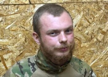 Briton captured while fighting for Ukraine jailed for 19 years in Russia