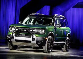 Study finds Trump’s 25% auto tariffs could cost US automakers $108 billion