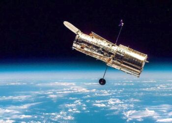 Hubble Space Telescope sent into orbit