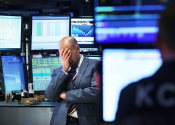 Stock markets plunge as China announces retaliatory 34% tariffs on US goods
