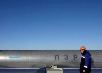 US ‘demands control’ from Ukraine of key pipeline carrying Russian gas