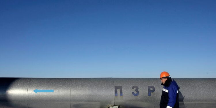 US ‘demands control’ from Ukraine of key pipeline carrying Russian gas