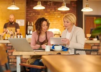 Why business and SMB banking need to become more like consumer banking (and How)