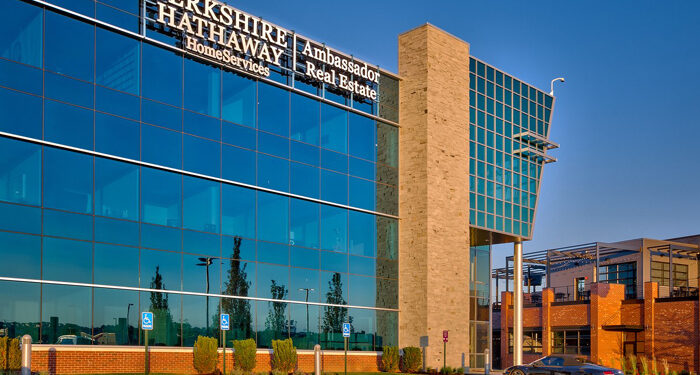 How much Bitcoin can Berkshire Hathaway buy?