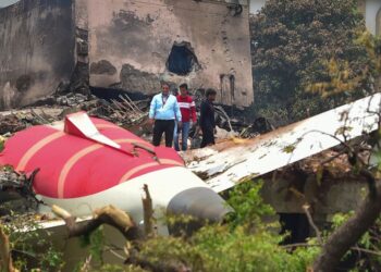 Air India near-disaster raises urgent questions over safety and training