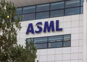 ASML rises to spotlight as stock of the week amid chip demand surge – ASML