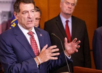 Cheering support and instant condemnation: US lawmakers split over Iran strike