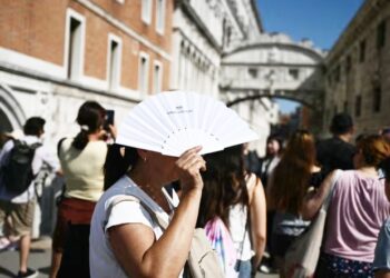 Climate breakdown tripled death toll in Europe’s June heatwave, study finds