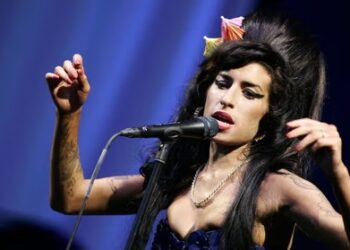 On this day in 2011: Amy Winehouse died – video