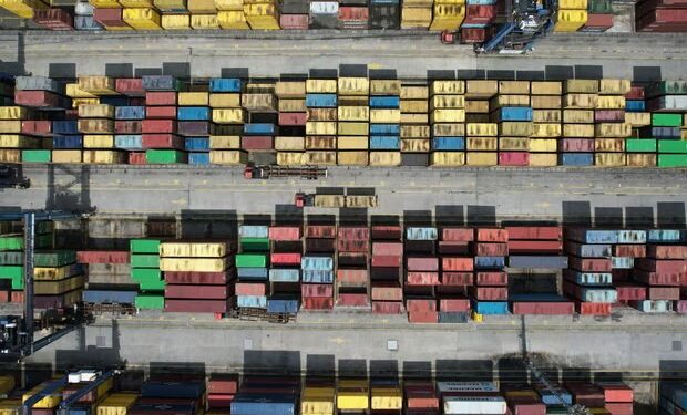 US tariffs hit century-high as Trump signals readiness to meet Putin