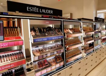 Estée Lauder warns profit will fall below estimates, cites $100 million tariff impact