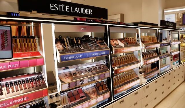 Estée Lauder warns profit will fall below estimates, cites $100 million tariff impact