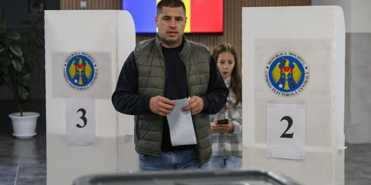 Moldovans head to polls in high-stakes parliamentary election