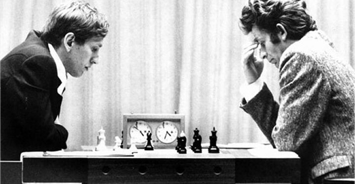 Bobby Fischer defeats Boris Spassky to become world chess champion