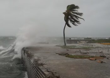 Hurricane Melissa barrels toward Cuba after devastating Jamaica – video