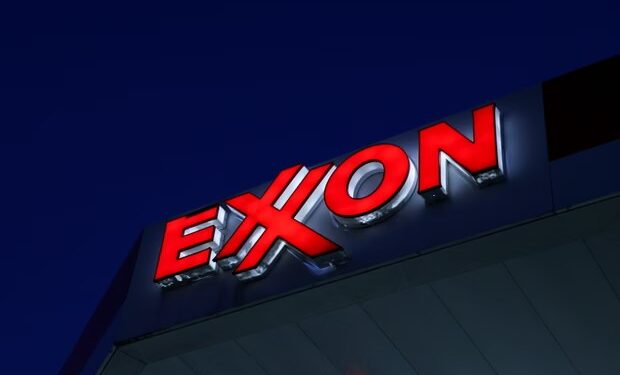 Exxon funded thinktanks to spread climate denial in Latin America, documents reveal