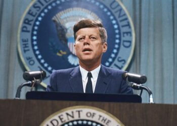On this day in 1960: John F. Kennedy narrowly elected president of the United States