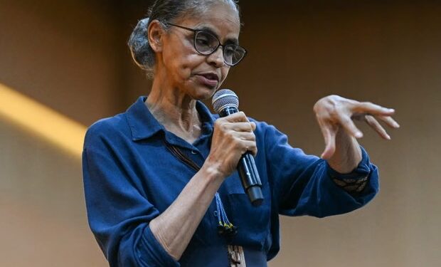 Brazil hosts call for fossil-fuel phase-out roadmap at COP30