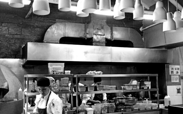 Family restaurants in Lima expand access to mobile working-capital loans