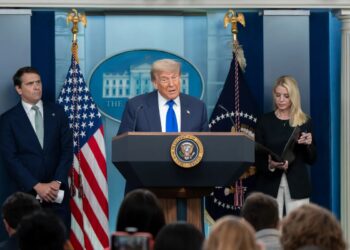 Trump frees Honduran leader convicted on cocaine charges, sparking Democratic outcry