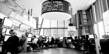 European markets open cautiously as investors weigh rates, data and geopolitics