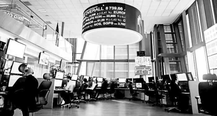 European markets open cautiously as investors weigh rates, data and geopolitics