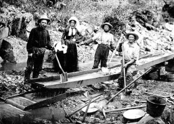 Gold discovery in California in 1848 sparks a global rush