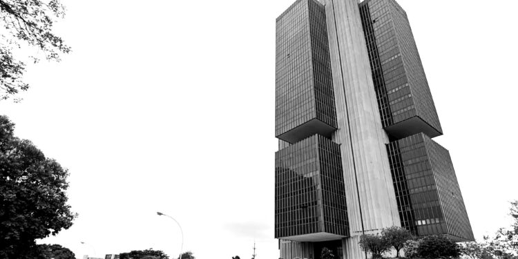 Asia’s digital payments expansion reshapes financial competition