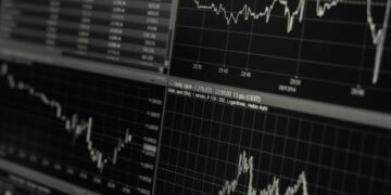 Africa’s five largest markets post mixed closes on Friday amid divergent regional flows