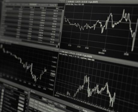 Africa’s five largest markets post mixed closes on Friday amid divergent regional flows