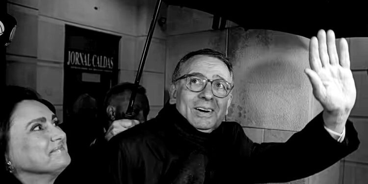 Portugal’s presidential election delivers decisive win for centre-left amidst rising far-right support