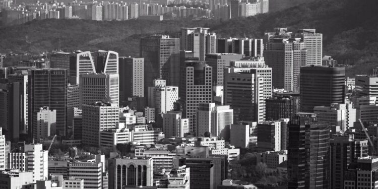 Seoul stocks open firmer on chipmaker strength