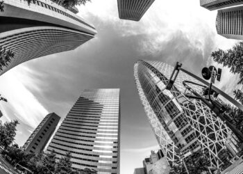 Japan stocks open cautiously higher as investors weigh yen moves and global cues