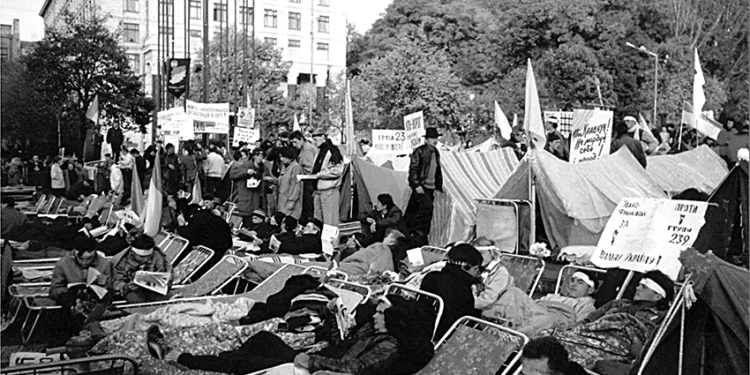 ‘Yanukovych impeached after mass protests reshape Ukraine’s political future