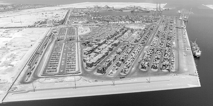 UAE and Saudi Arabia compete for influence across Africa’s growth markets