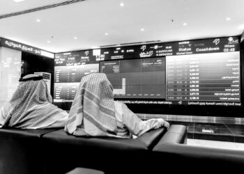 Arab markets open cautiously higher as oil rebound supports sentiment